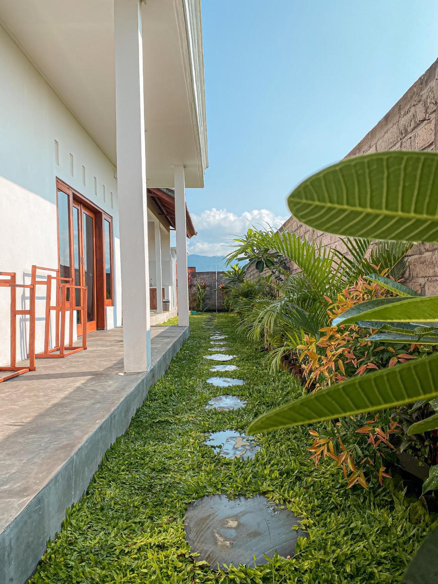 Turtle House Surf & Stay Airsatang Екстер'єр фото
